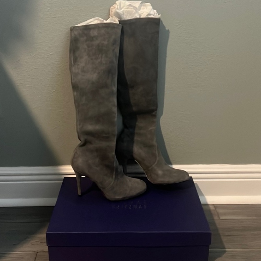 Stuart Weitzman Spectacle Stretch Suede Gray Suede Women's Boots